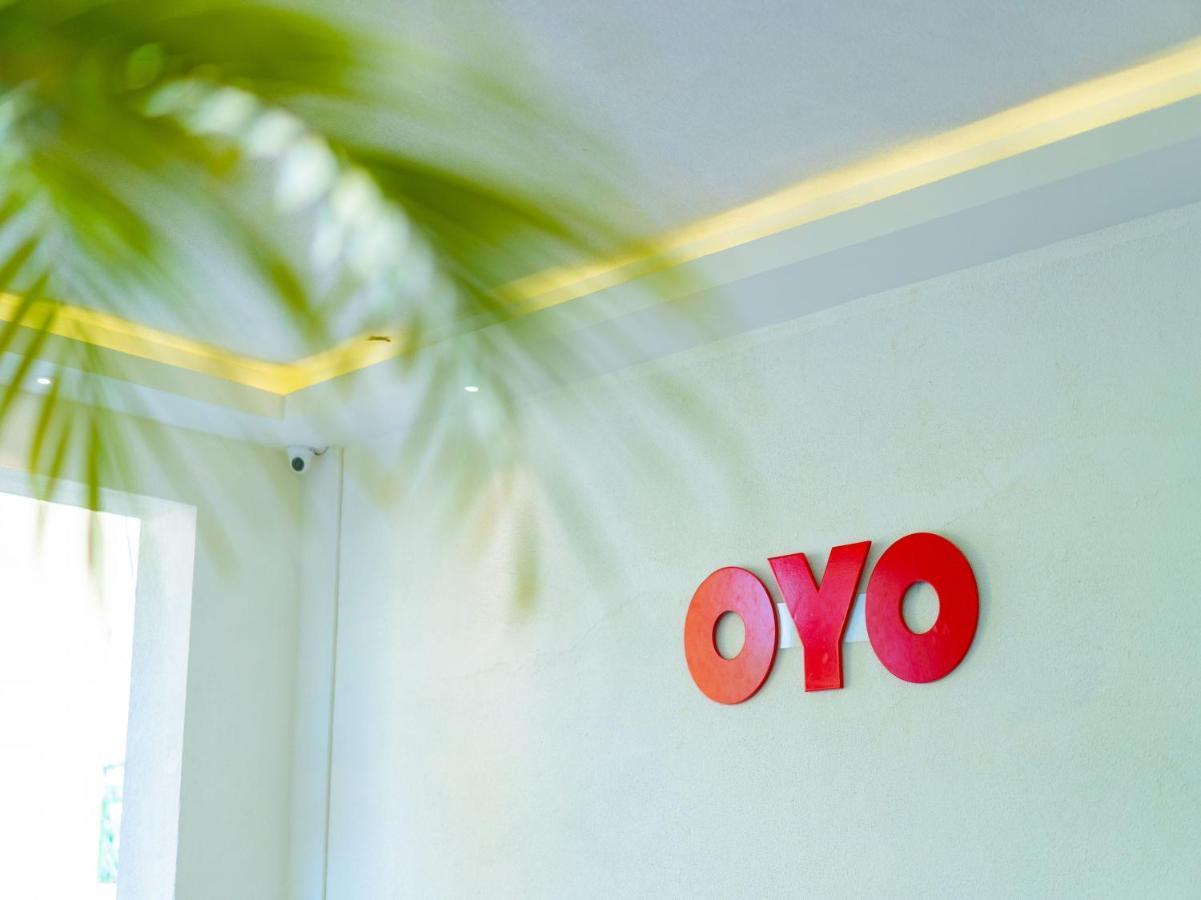 Oyo 4964 Golden Oyster Suites เดห์ราดุน ภายนอก รูปภาพ